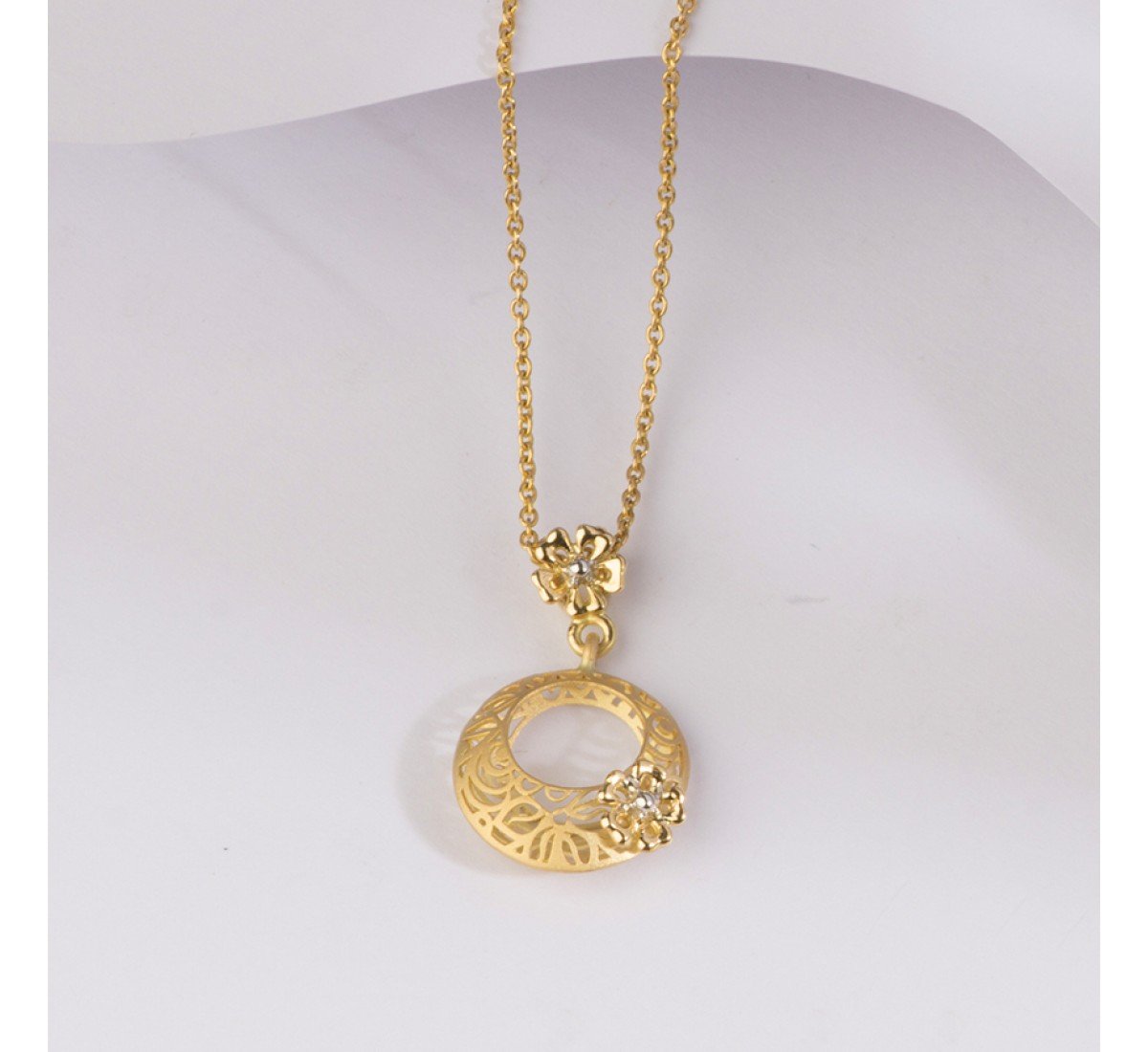 Futuraara Gold Pendant