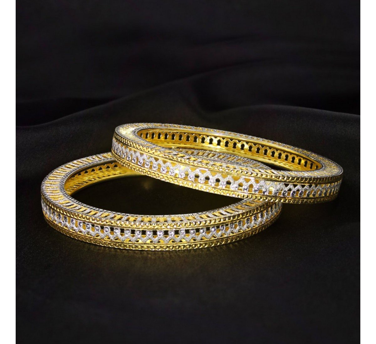 Patterened Unique Gold Bangles