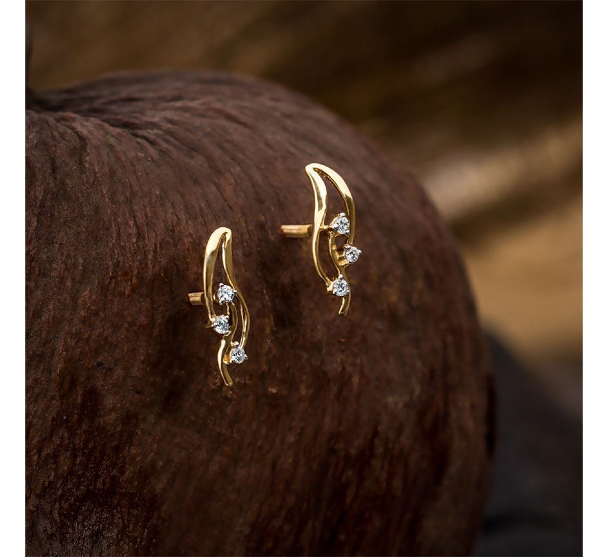 Shosa Yield Diamond Earrings