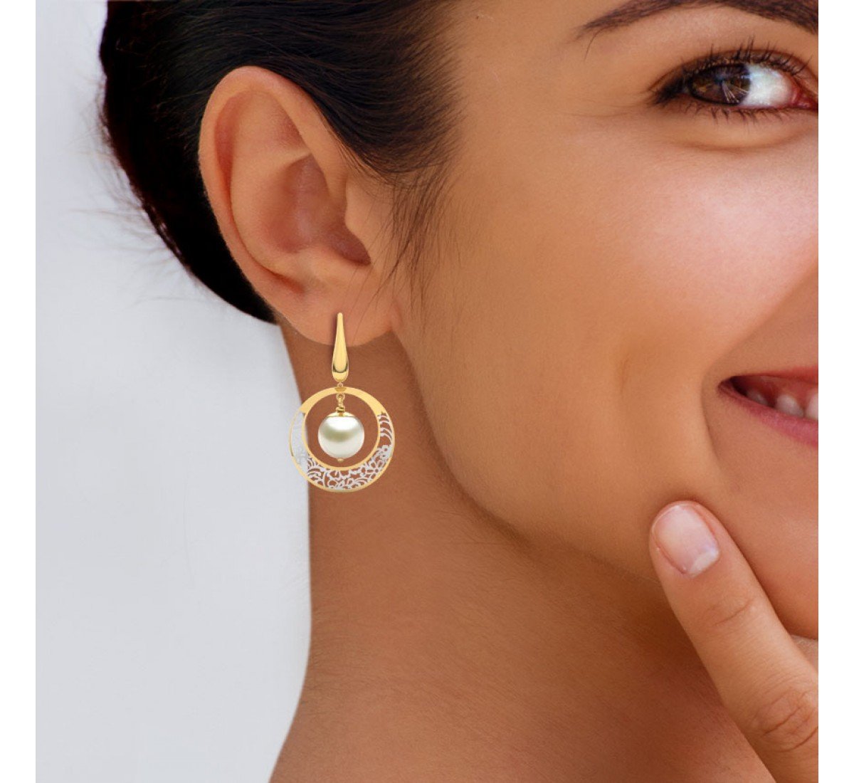 Titan Nimbus Gold Earrings