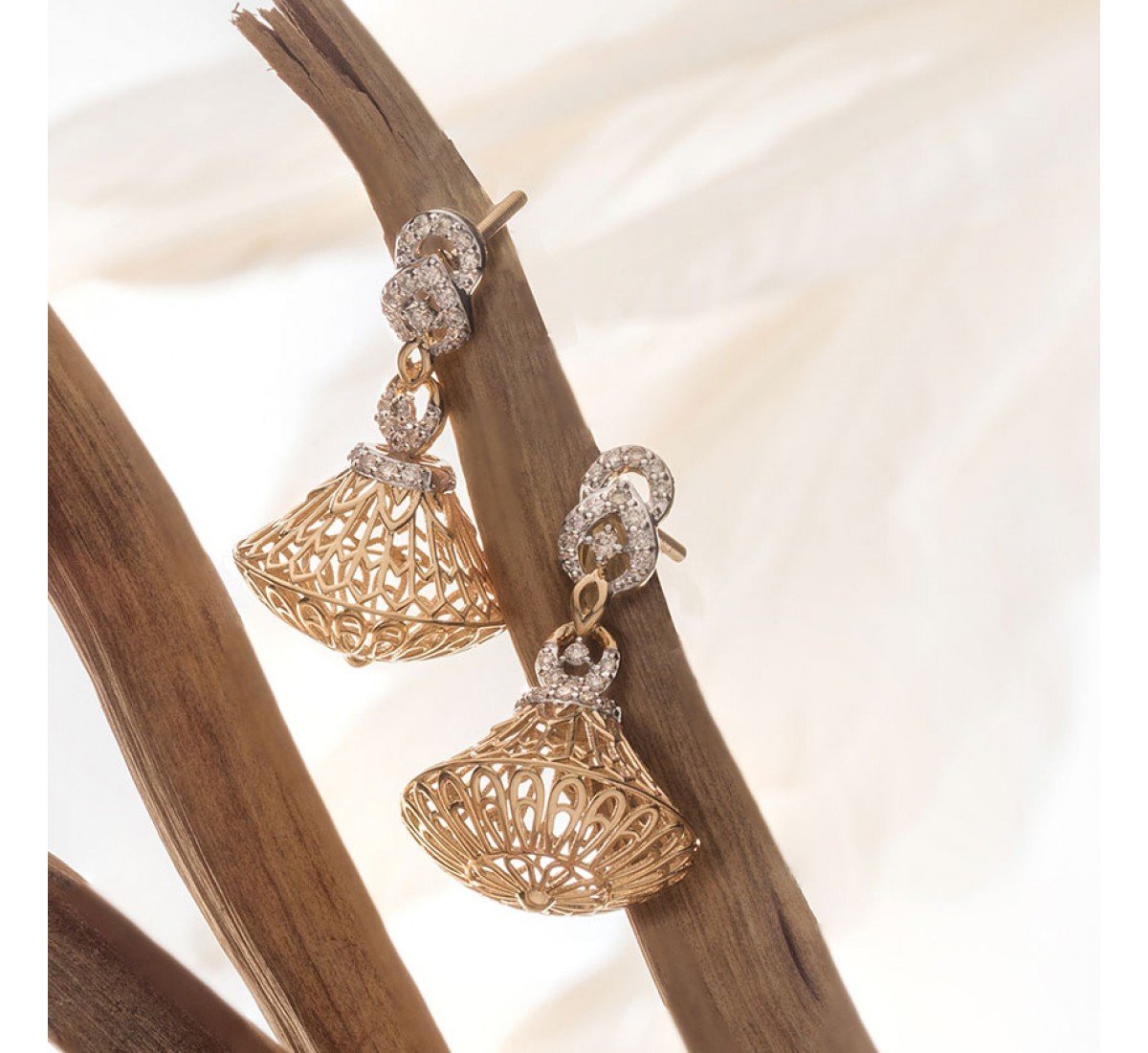 Lucid Dome Diamond Jhumkas