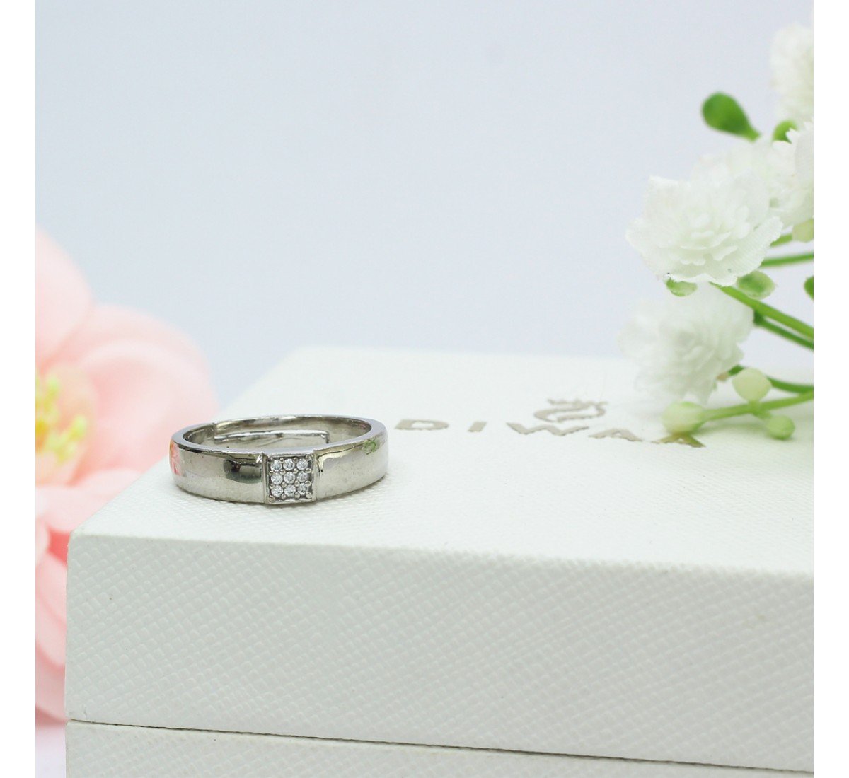 Silver Shining Love Band