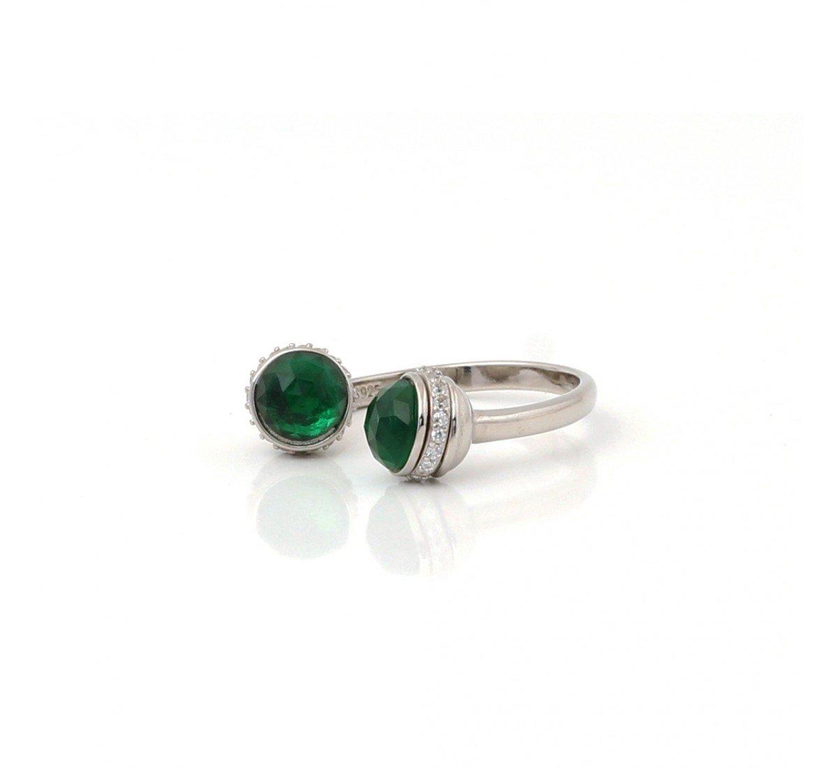 Silver Green Double Side Round Shape Ring