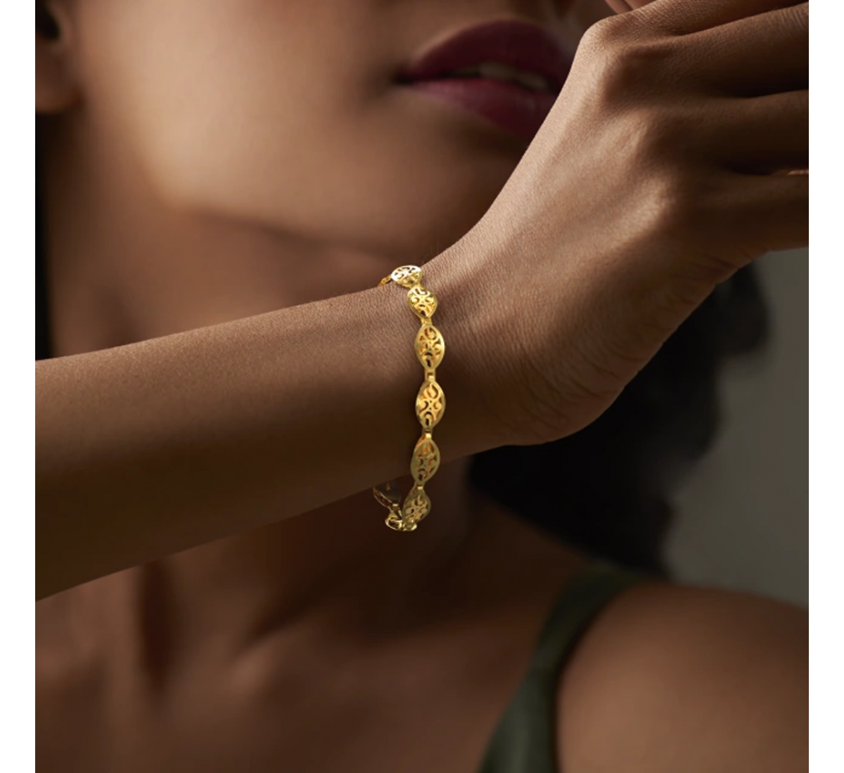 Indira Gold Bracelet