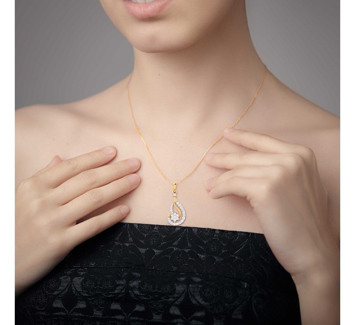 Trio Aurena Diamond Pendant