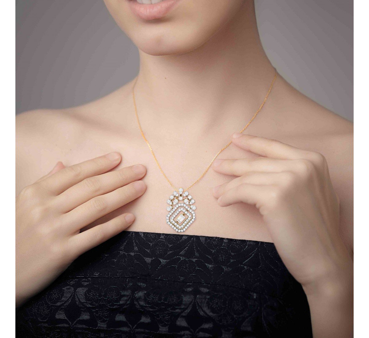 Ava Diamond Pendant